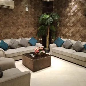 شقة فندقية First Suites, جدة