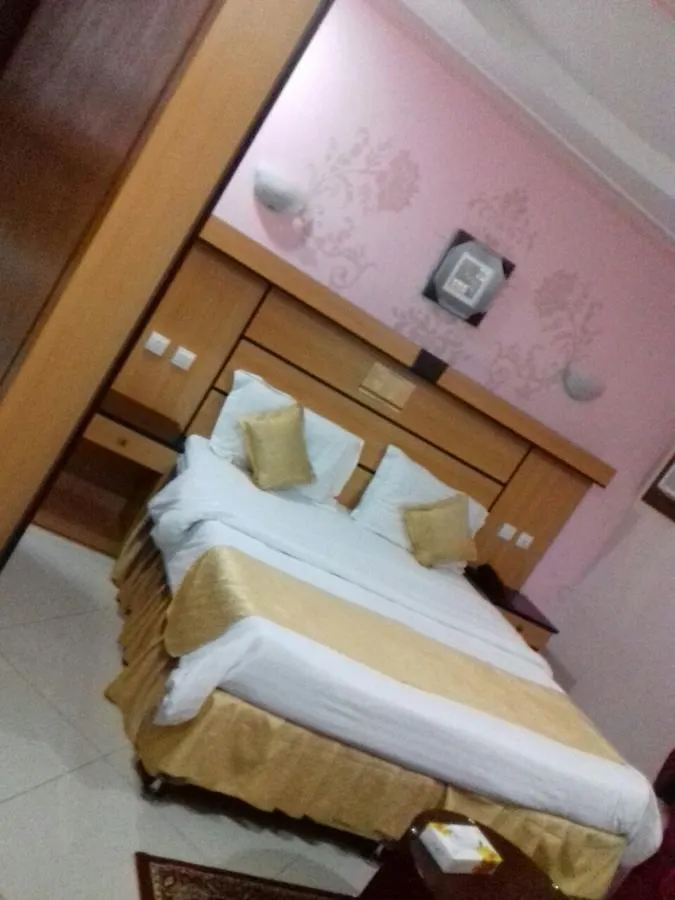 الشقق الفندقية جدةفي  للعوائل فقطQandeel Al Raha Furnished Units - For families only المملكة العربية السعودية